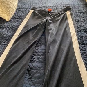 Joggers navy and white